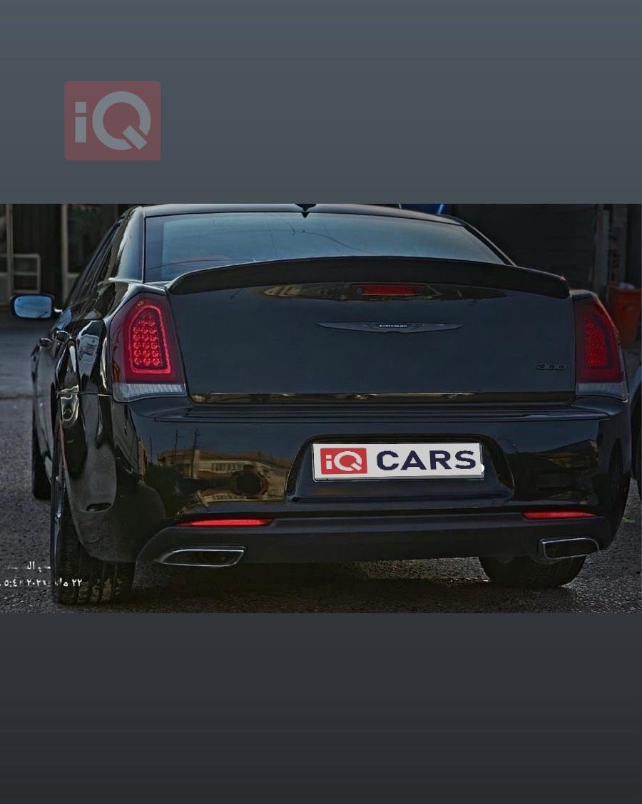 كرايسلر 300